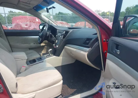 2011 Subaru Outback 2.5I Premium z USA, uszkodzony, nr VIN 4S4BRBCC9B3391145